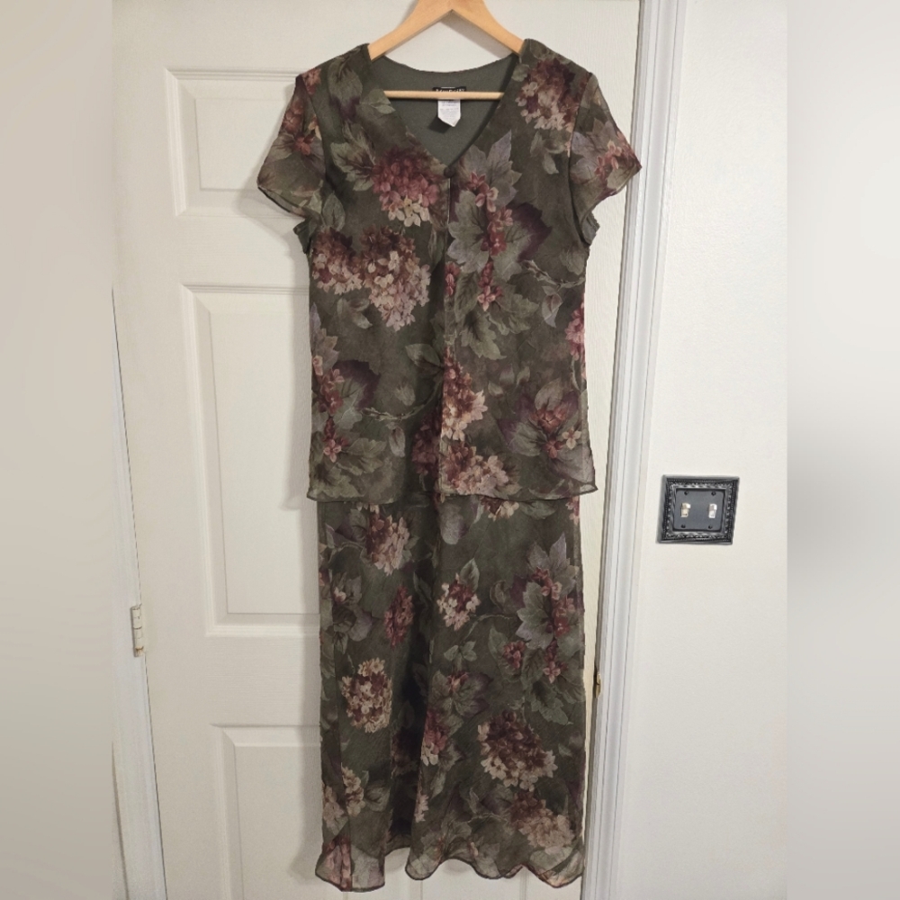 Miss Dorby bias cut dress green pink floral size 14 retro